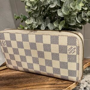 COPY - Louis Vuitton Checkered Damier Azur Zipper Wallet